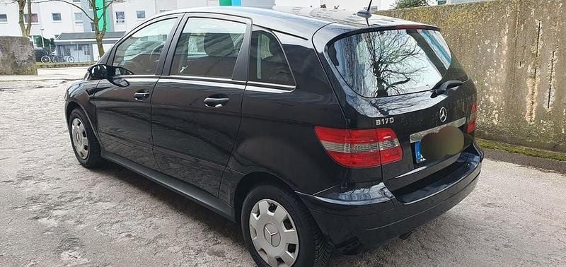 Gebraucht Mercedes B170 116 PS (85 kW) 2008 Schwarz Van / Kleinbus