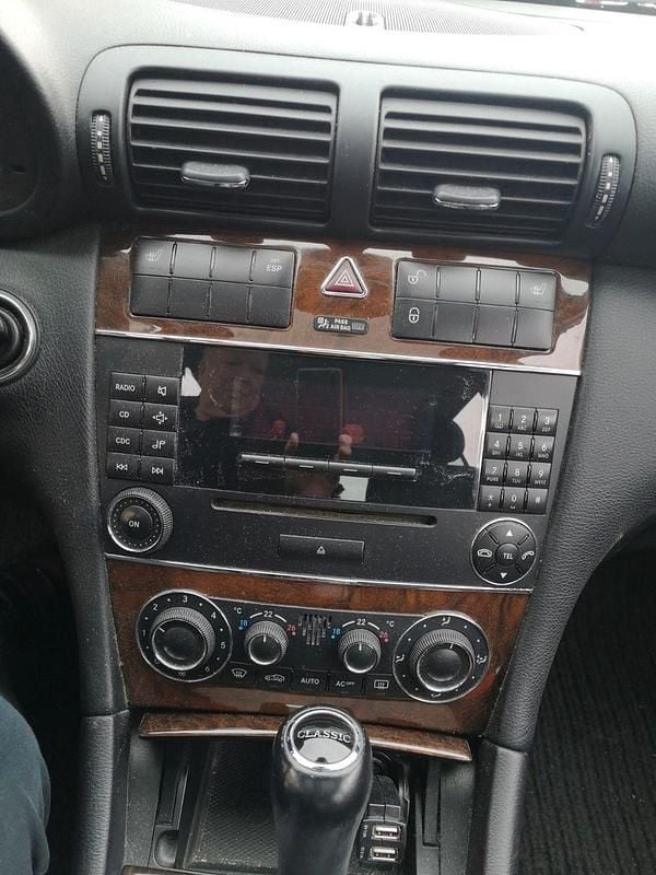 Gebraucht Mercedes C220 Classic 150 PS (110 kW) 2005 Blau Kombi