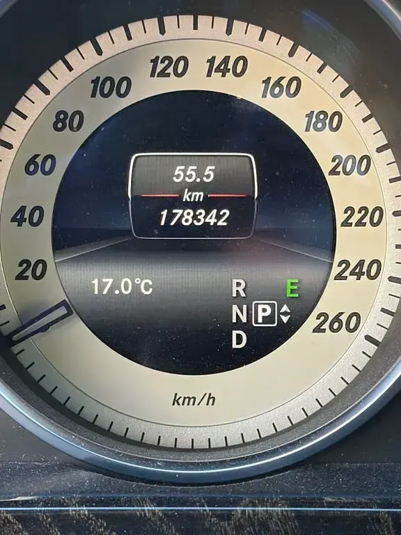 Usata Mercedes E350 252 CV (185 kW) 2013 Grigio Berlina
