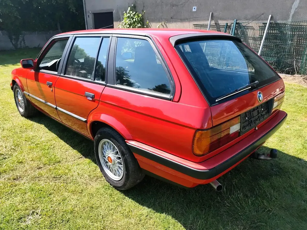 Gebraucht BMW 316 100 PS (73 kW) 1992 Rot Kombi