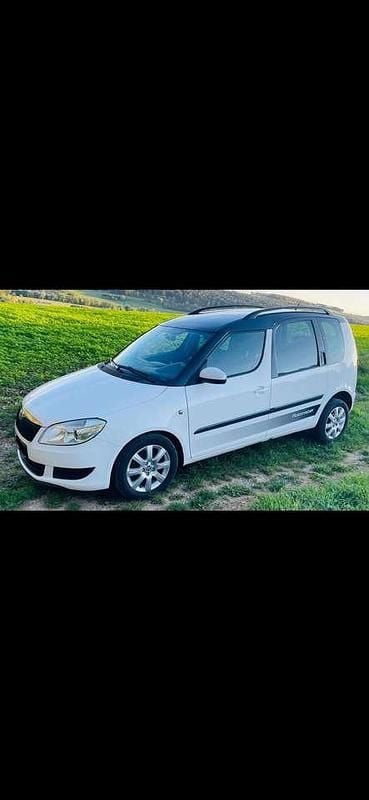 Gebraucht Skoda Roomster Plus Edition 86 PS (63 kW) 2013 Weiß Van / Kleinbus