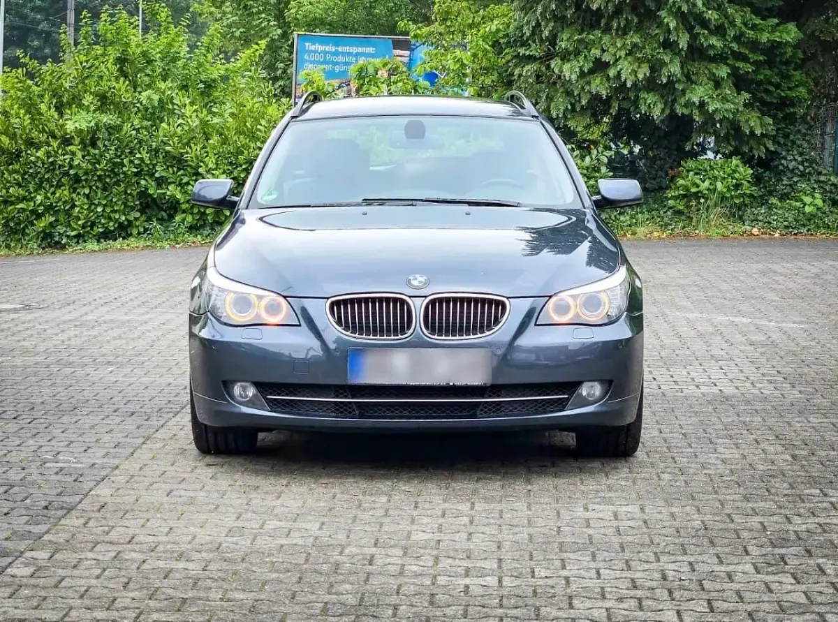 Gebraucht BMW 530 2009 Grau Kombi