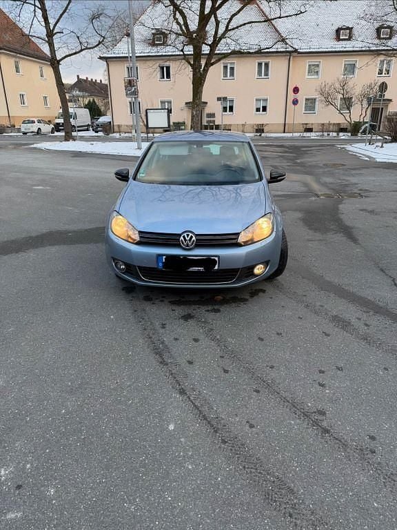 Gebraucht VW Golf VI Style 86 PS (63 kW) 2011 Blau Kleinwagen