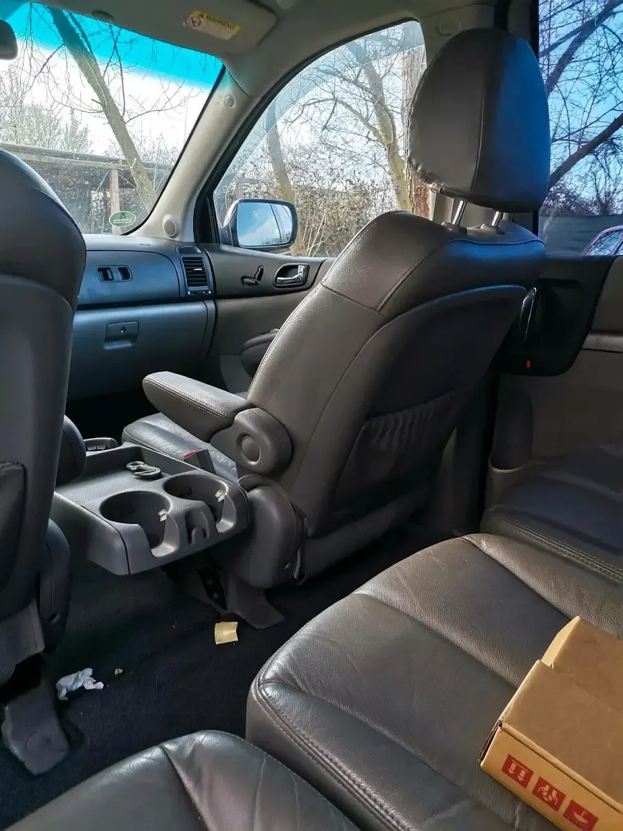 Gebraucht Kia Carnival 2009 Schwarz Van / Kleinbus