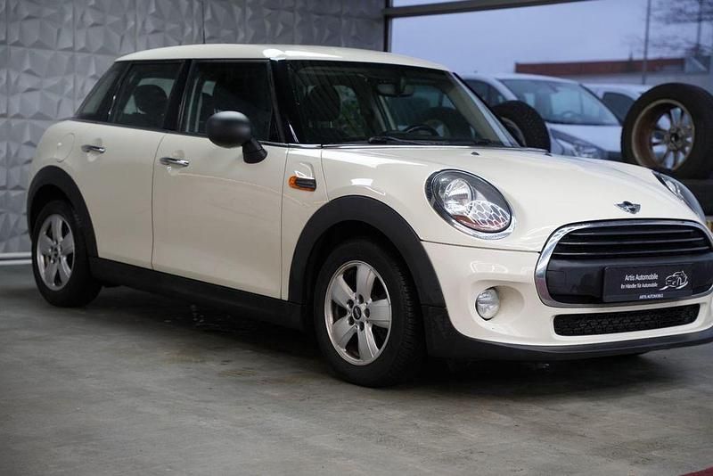 Gebraucht Mini ONE 75 PS (55 kW) 2015 Pepper white Kleinwagen