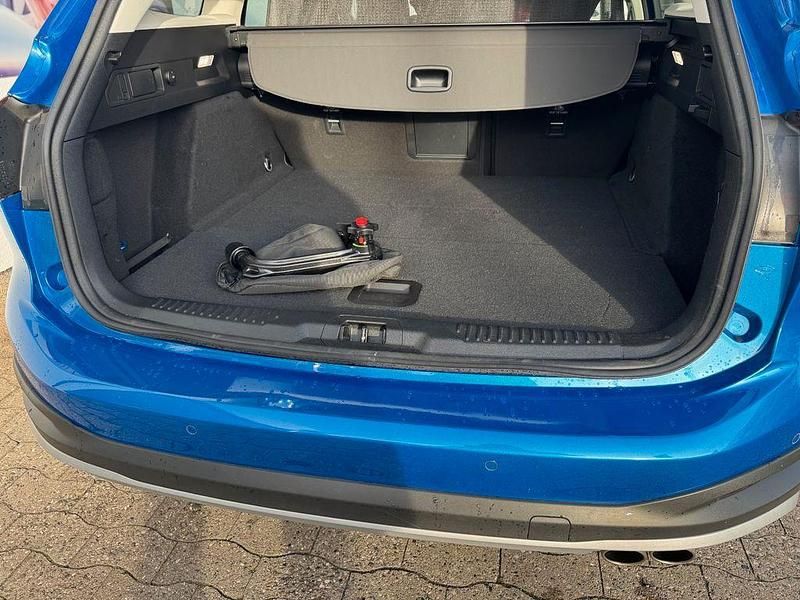 Gebraucht Ford Focus Active X 155 PS (114 kW) 2024 Desertislandblue metallic Kombi