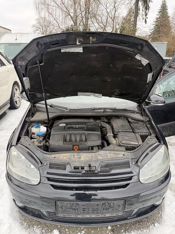 Gebraucht VW Golf V Comfortline 102 PS (75 kW) 2004 Schwarz Kleinwagen