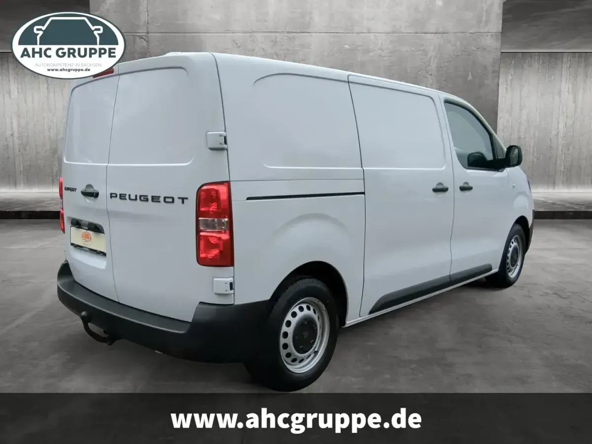 Gebraucht Peugeot Expert 120 PS (88 kW) 2024 Weiss Van