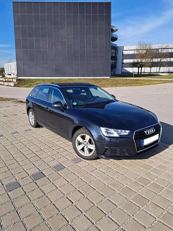 Gebraucht Audi A4 150 PS (110 kW) 2016 Blau Kombi