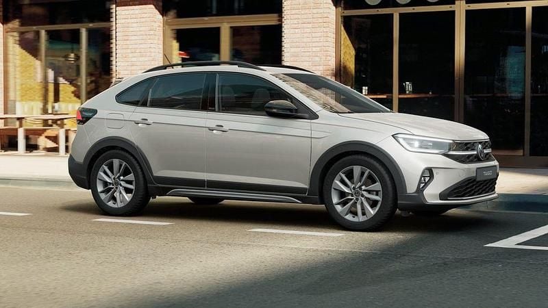 Gebraucht VW Taigo Move 150 PS (110 kW) 2024 Silber SUV