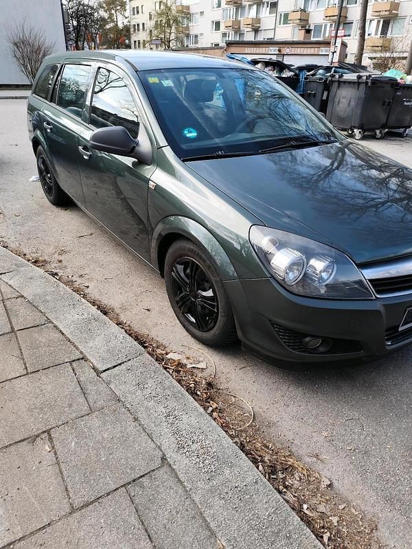 Gebraucht Opel Astra 2007 Grün Limousine