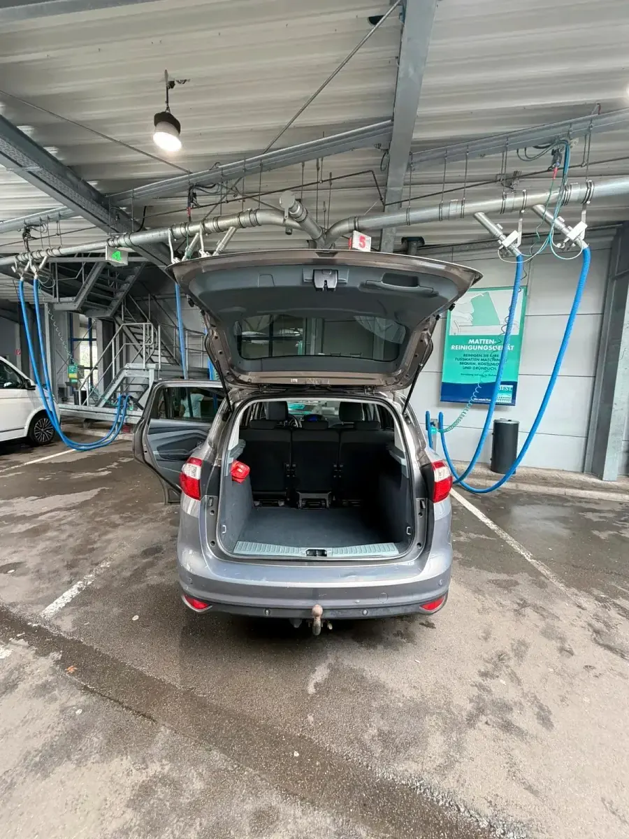 Gebraucht Ford C-MAX 115 PS (84 kW) 2012 Braun Van / Kleinbus
