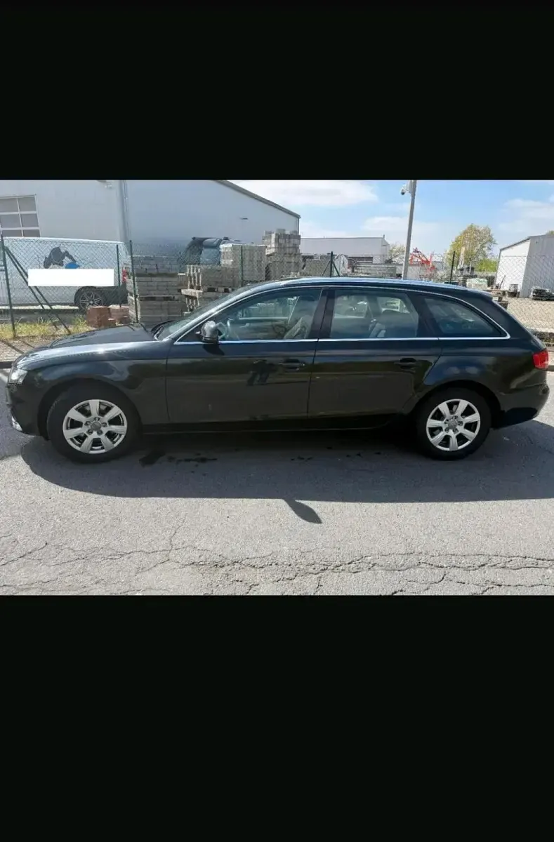 Begagnad Audi A4 120 HK (88 kW) 2009 Svart Kombi