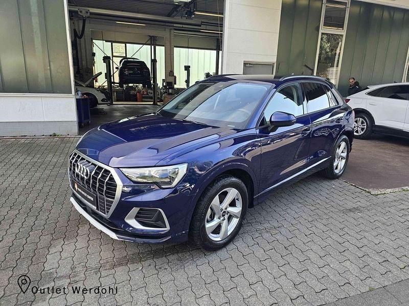 Blau Gebraucht 2024 Audi Q3 Advanced SUV | 35.470 € (Guter Preis) - Bild 1/4