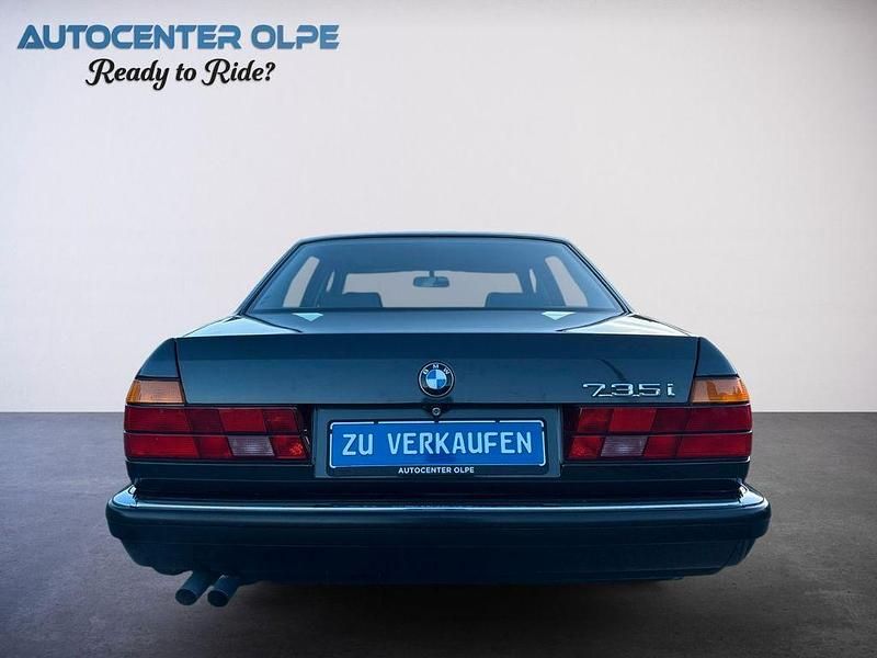Gebraucht BMW 735 211 PS (155 kW) 1990 Schwarz Limousine