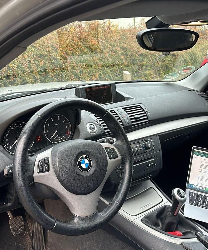 Second-hand BMW 116 122 CP (89 kW) 2006 Argintiu Hatchback