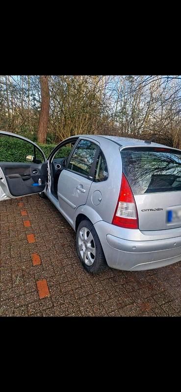 Gebraucht Citroën C3 70 PS (51 kW) 2007 Silber Kleinwagen