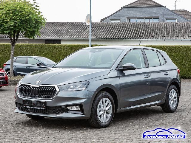 Graumetallic Neu 2025 Skoda Fabia Selection Limousine | 22.990 € (Fairer Preis) - Bild 1/4