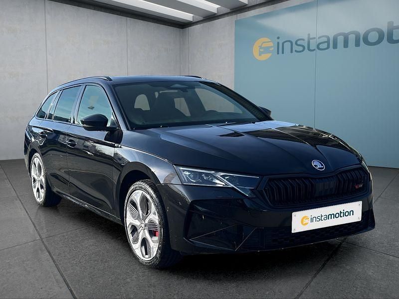 Schwarz Neu 2025 Skoda Octavia Kombi | 44.449 € (Etwas zu teuer) - Bild 1/4