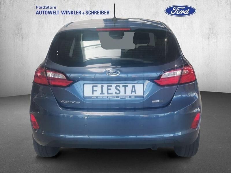 Gebraucht Ford Fiesta Titanium 125 PS (91 kW) 2023 Chromablau metallic Kleinwagen