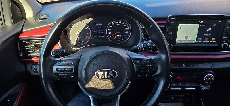 Gebraucht Kia Rio Platinum Edition 120 PS (88 kW) 2017 Schwarz Limousine