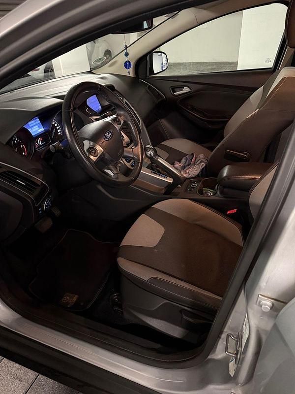 Gebraucht Ford Focus 163 PS (119 kW) 2012 Silber Kombi