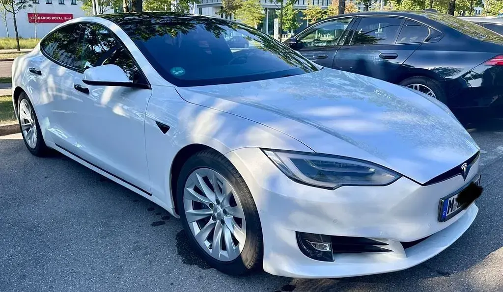 Gebraucht Tesla Model S 397 kW (541 PS) 2020 Weiß Kleinwagen