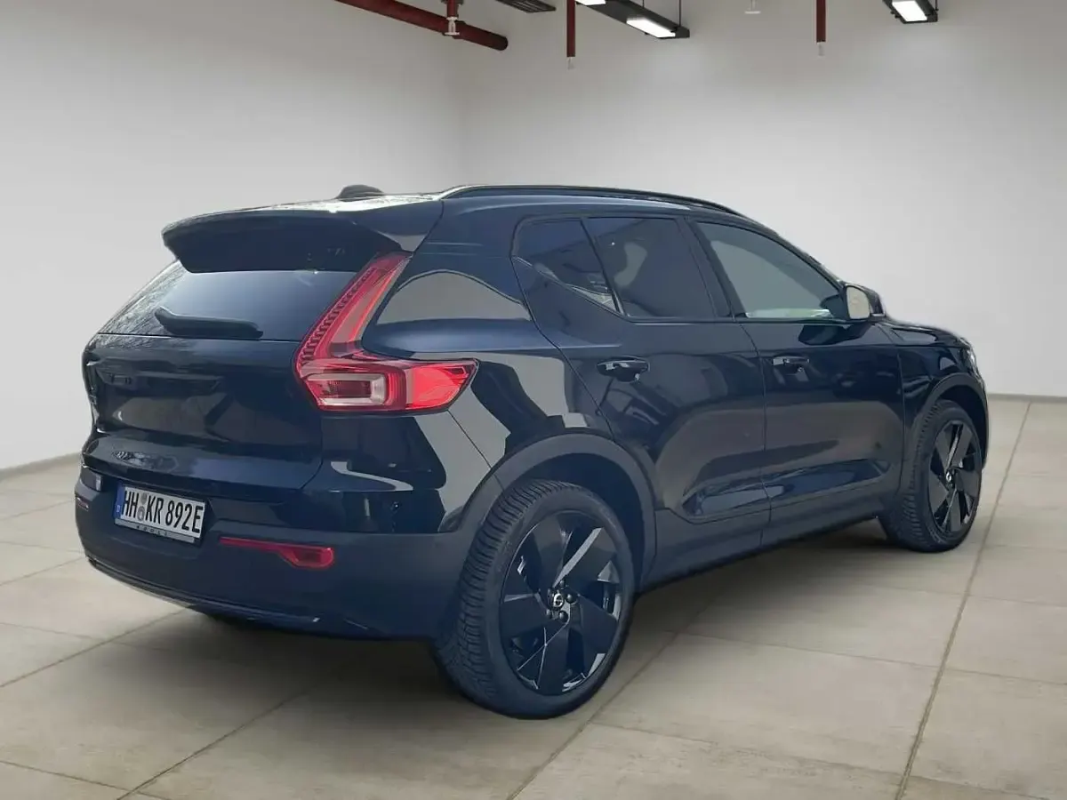Gebraucht Volvo EX40 Ultra 185 kW (252 PS) 2026 Schwarz SUV