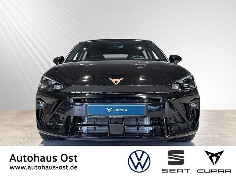 Neu Cupra Leon VZ 300 PS (220 kW) 2026 Schwarz Limousine