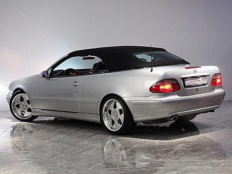 Gebraucht Mercedes CLK320 Avantgarde 218 PS (160 kW) 2001 Other Cabrio