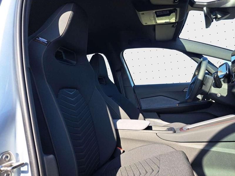 Neu Cupra Born 150 kW (204 PS) 2025 Silber Kleinwagen