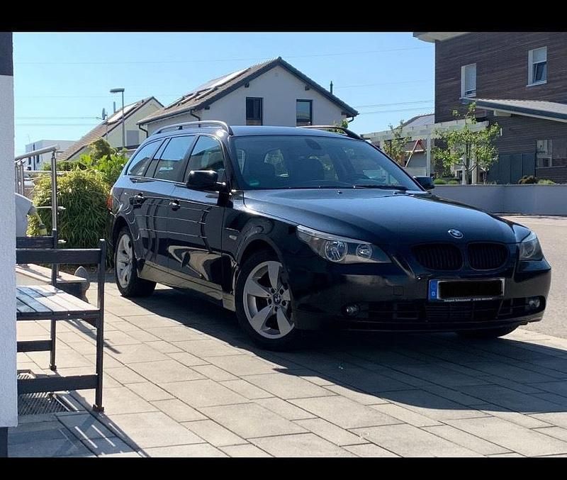 Schwarz Gebraucht 2004 BMW 530 Kombi | 3.150 € (Fairer Preis) - Bild 1/4