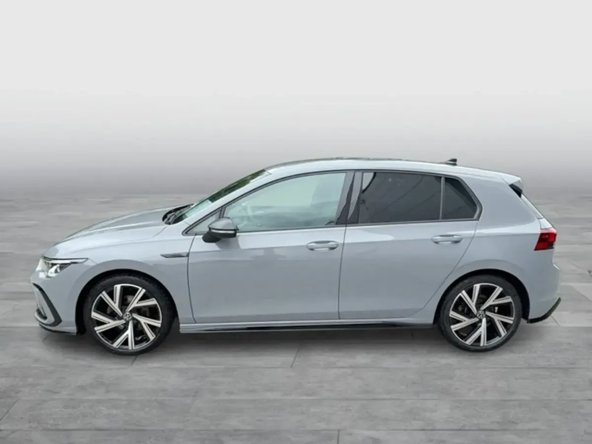Gebraucht VW Golf VIII R-line 150 PS (110 kW) 2023 Grau Limousine