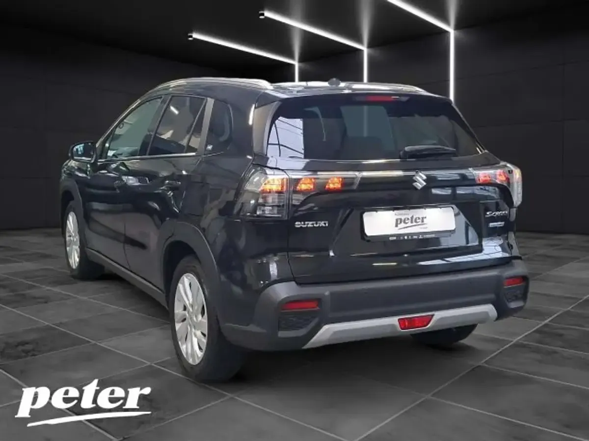 Gebraucht Suzuki SX4 S-Cross Comfort 129 PS (94 kW) 2023 Cosmic black pearl met. SUV