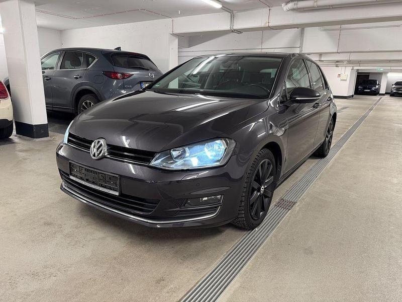 Gebraucht VW Golf VII LOUNGE 150 PS (110 kW) 2015 Grau Limousine