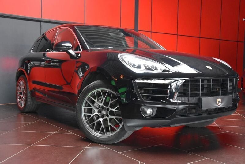 Schwarz Gebraucht 2014 Porsche Macan S SUV | 23.990 € (Fairer Preis) - Bild 1/4