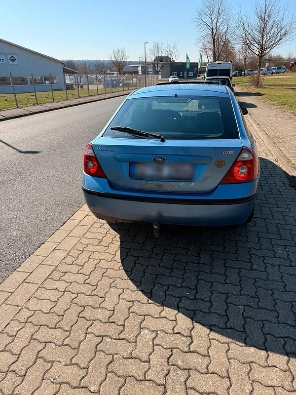 Gebraucht Ford Mondeo 164 PS (120 kW) 2005 Blau Limousine