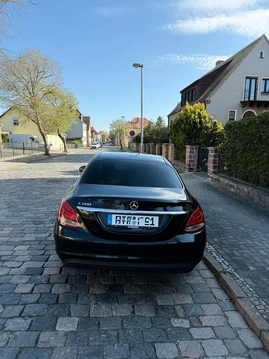 Gebraucht Mercedes C200 182 PS (133 kW) 2014 Schwarz Limousine