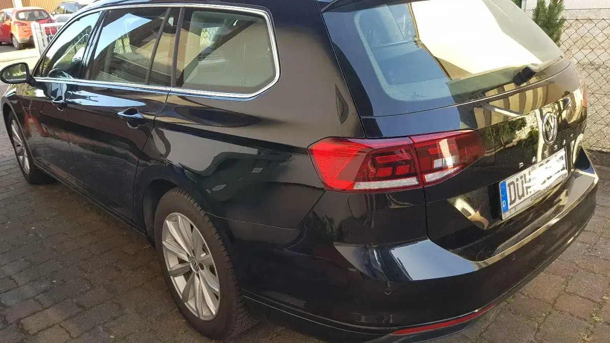 Gebraucht VW Passat Business 150 PS (110 kW) 2020 Schwarz Kombi