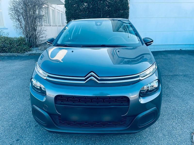 Grau Gebraucht 2018 Citroën C3 Kleinwagen | 8.600 € - Bild 1/4
