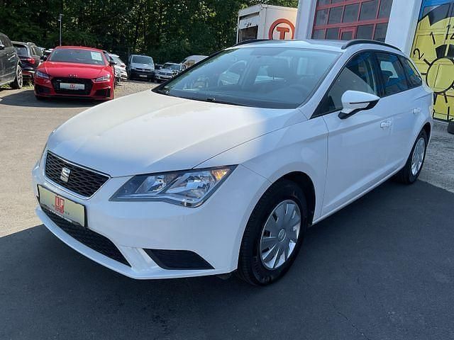 Weiss Gebraucht 2014 Seat Leon ST Reference Kombi | 5.990 € (Guter Preis) - Bild 1/4