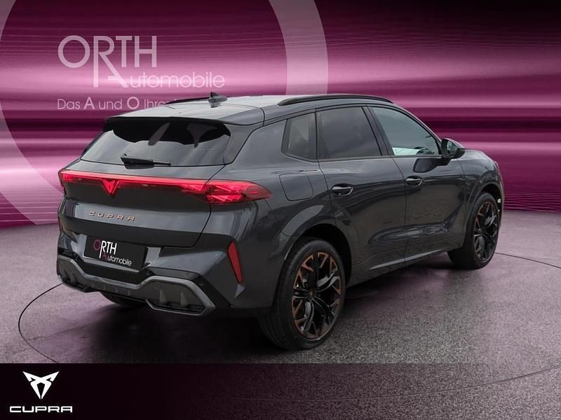 Neu Cupra Terramar VZ 265 PS (194 kW) 2026 Timanfayagrau SUV