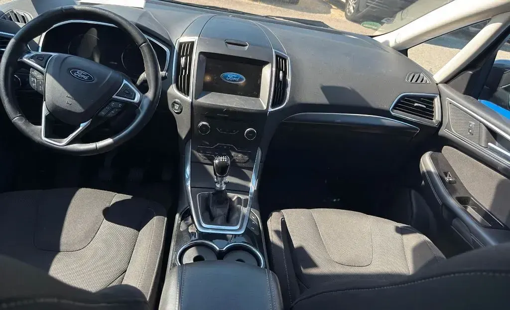 Gebraucht Ford S-MAX Titanium 160 PS (117 kW) 2018 Grau Van / Kleinbus