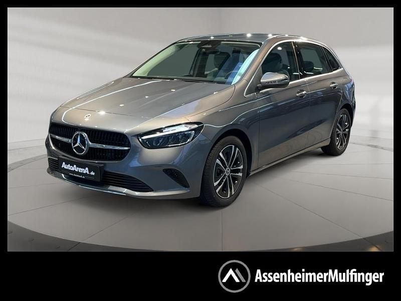 Mountaingrau metallic Gebraucht 2024 Mercedes B200 Progressive Van / Kleinbus | 30.890 € (Guter Preis) - Bild 1/4