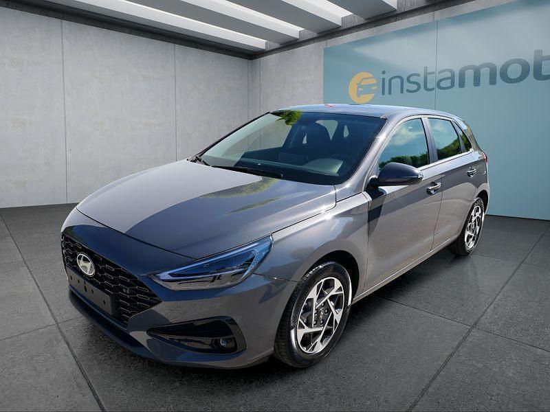 Grau Neu 2025 Hyundai i30 Limousine | 21.499 € (Guter Preis) - Bild 1/4