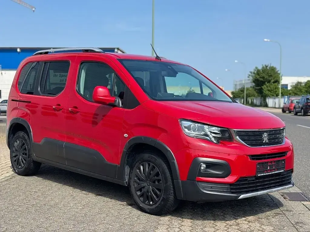 Gebraucht Peugeot Rifter Allure 110 PS (80 kW) 2019 Rot Van / Kleinbus