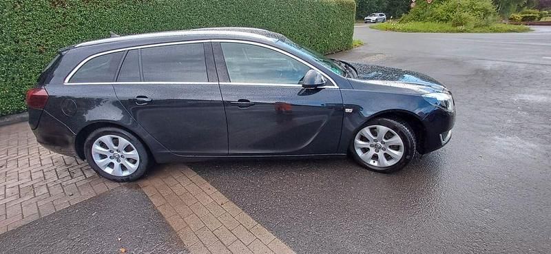 Schwarz Gebraucht 2014 Opel Insignia Edition Kombi | 4.950 € (Fairer Preis) - Bild 1/4