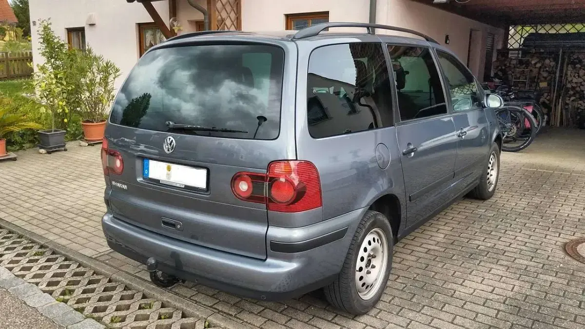 Gebraucht VW Sharan United 116 PS (85 kW) 2010 Grau Van / Kleinbus