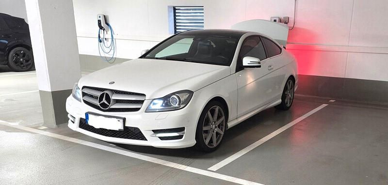 Gebraucht Mercedes C180 156 PS (114 kW) 2012 Weiß Coupé