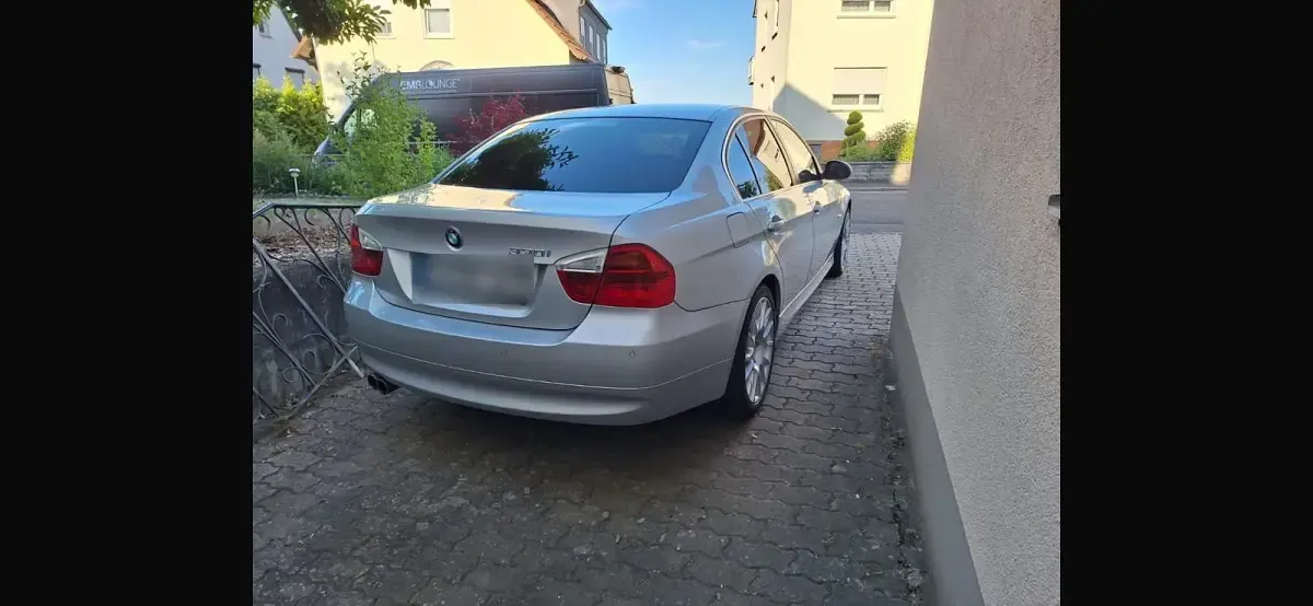 Käytetty BMW 330 258 HP (189 kW) 2005 Hopea Sedan